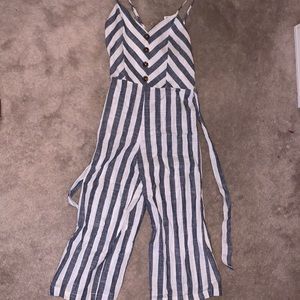 BRAND NEW Jumpsuit / Romper